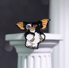 Load image into Gallery viewer, Pins / Badge - Gizmo
