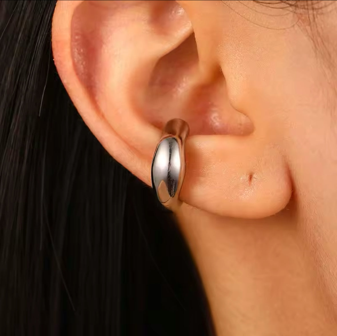 Chunky silver stainless steel ear cuff worn on the ear, no piercing needed - Let's Jam jewellery collection