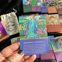 Load image into Gallery viewer, «Daily Guidance from Your Angels» Oracle Deck + Bag + Smudging Stick