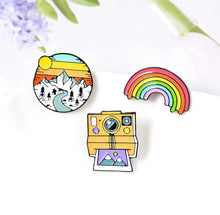 Load image into Gallery viewer, Pins / Badge - Polaroid Camera & Mountain