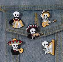 Load image into Gallery viewer, Pins / Badge - « El Dia Del Muerto Music Band »