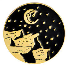 Load image into Gallery viewer, Pins / Badges - Gold Mountain