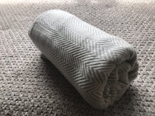 Load image into Gallery viewer, Throw Scarf • Marco • 100% Pure Cashmere • Handmade • Grey