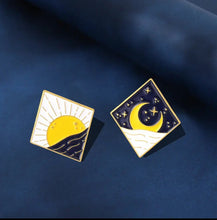 Load image into Gallery viewer, Pins / Badges - Sun &amp; Moon Pair

