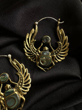 Load image into Gallery viewer, Handcrafted Earrings •
