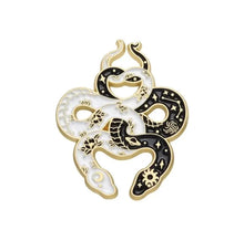 Load image into Gallery viewer, Pins / Badge - Snake Collection
