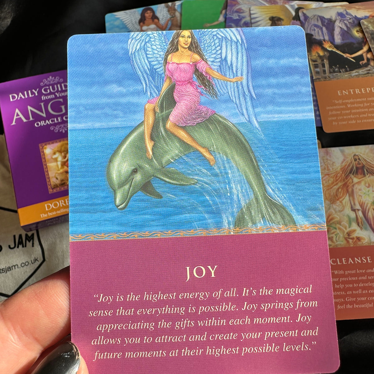 «Daily Guidance from Your Angels» Oracle Deck + Bag + Smudging Stick