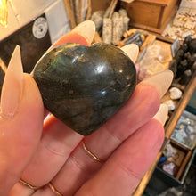 Load image into Gallery viewer, Crystal ❥ Labradorite Heart
