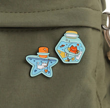 Load image into Gallery viewer, Pins / Badge - Cats in a Bottle
