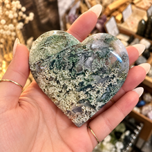 Load image into Gallery viewer, Polished moss agate heart on its own stand, deep green mossy markings - Let's Jam, Camden Market
