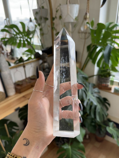 Video of the clear quartz crystal tower number 1 - Let's Jam, Camden Town