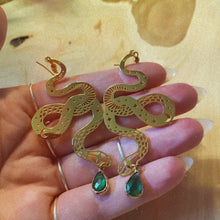 Load and play video in Gallery viewer, Snakes Earrings with Green Crystal
