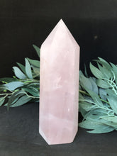 Load image into Gallery viewer, Crystal Point ⟁ Rose Quartz • Unique Piece
