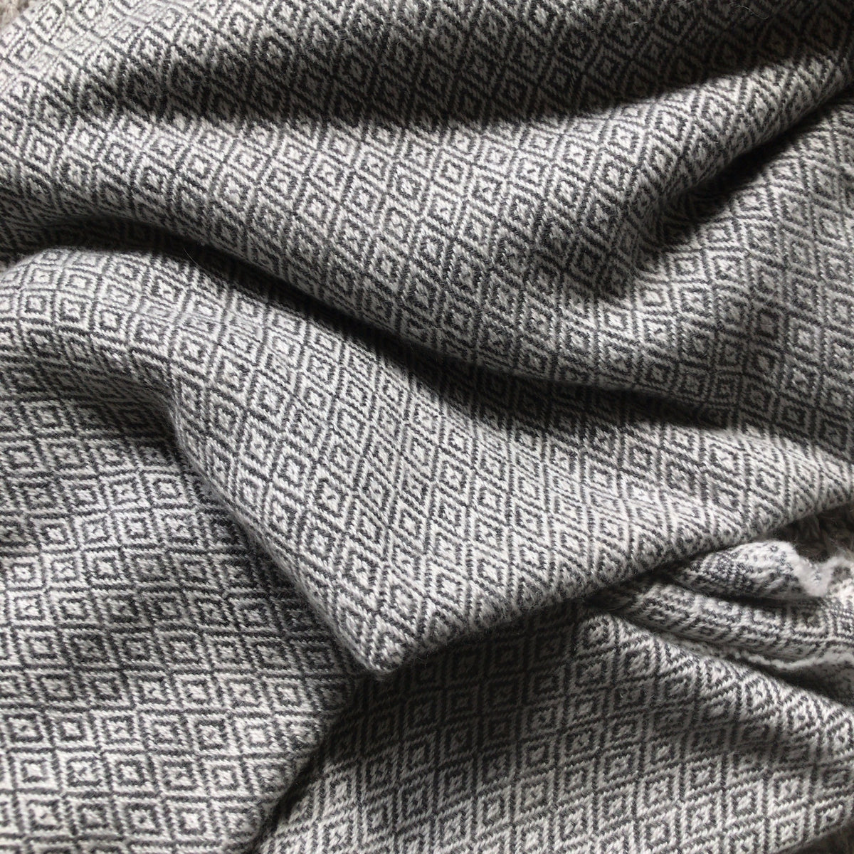 Throw Scarf • Marvin • 100% Pure Cashmere • Handmade • Blue
