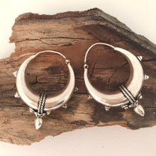 Load image into Gallery viewer, Ethnic Earrings • Megan
