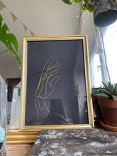 Load image into Gallery viewer, Prints ❥ One Line Hand
