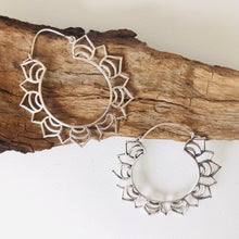 Load image into Gallery viewer, Ethnic Earrings • Sunny
