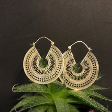 Load image into Gallery viewer, Ethnic Earrings • Inti
