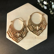 Load image into Gallery viewer, Ethnic Earrings • Izabella
