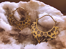 Load image into Gallery viewer, Ethnic Earrings • Izzy
