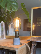 Load image into Gallery viewer, Lamp ❥ Concrete • Cylinder
