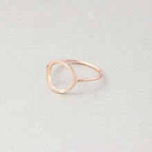 Load image into Gallery viewer, Rings - Minimal Circle
