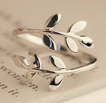 Load image into Gallery viewer, Rings • Leaves

