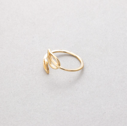 Leaf ring detail showing the two delicate leaves and open band - Let's Jam, Camden Town London