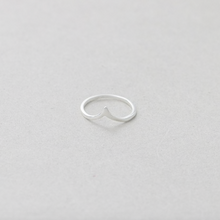 Load image into Gallery viewer, Rings • V Shape
