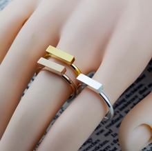 Load image into Gallery viewer, Rings - Minimal Cube
