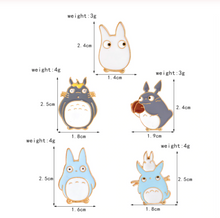 Load image into Gallery viewer, Pins • Totoro
