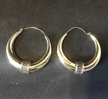 Load image into Gallery viewer, Ethnic Earrings • Freya
