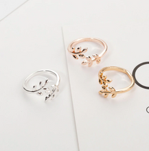 Load image into Gallery viewer, Rings • Leaves

