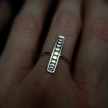 Load image into Gallery viewer, Ring • Moon Phases

