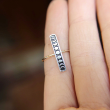 Load image into Gallery viewer, Ring • Moon Phases
