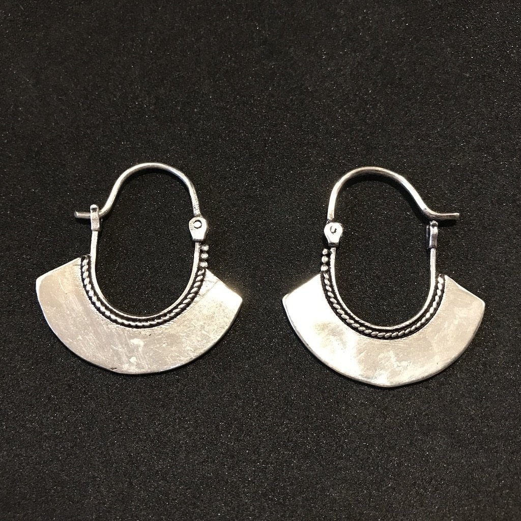 Silver hoop earrings with fan-shaped drop and twisted rope trim, tribal style - Let's Jam jewellery collection