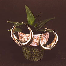 Load image into Gallery viewer, Ethnic Earrings • Freya
