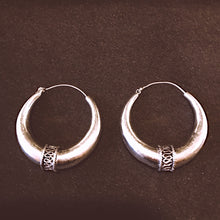 Load image into Gallery viewer, Ethnic Earrings • Freya
