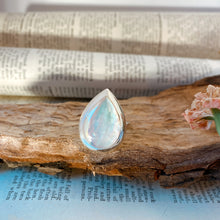 Load image into Gallery viewer, Ring • Drop Shape • 925 Sterling Silver with Mother of Pearl

