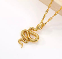 Load image into Gallery viewer, Snake Necklace
