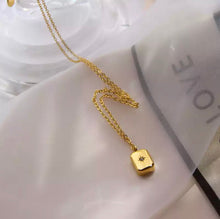 Load image into Gallery viewer, Northern Light • Diamond Necklaces
