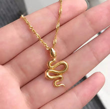 Load image into Gallery viewer, Snake Necklace
