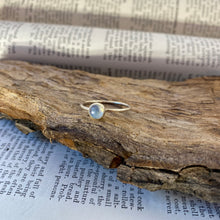 Load image into Gallery viewer, Labradorite Ring • 925 Sterling Silver
