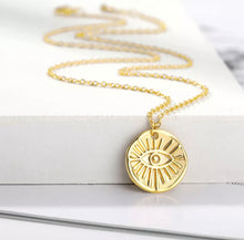 Load image into Gallery viewer, Shining Third Eye Necklace
