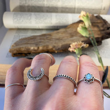 Load image into Gallery viewer, Silver Ring • Moon Crescent • 925 Sterling Silver
