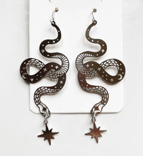 Load image into Gallery viewer, Snakes Earrings with Hanging Star
